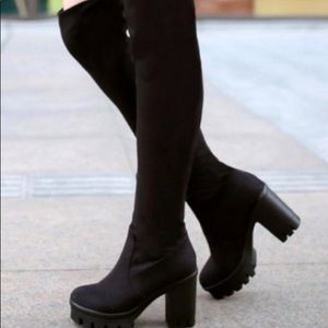 Stylish Black long boots